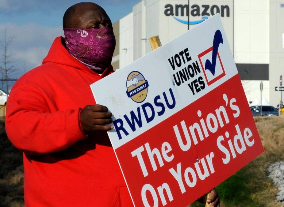 Amazon Workers Want to Unionize